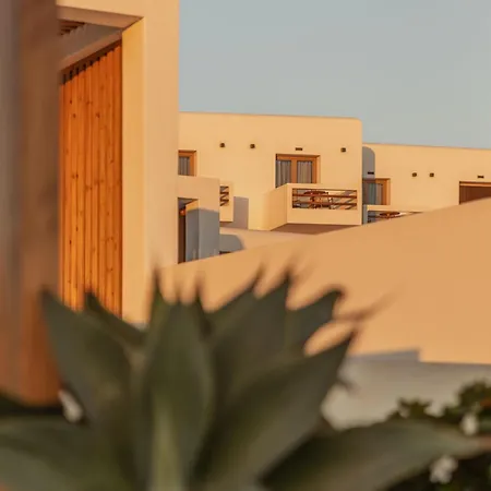 Aelo Mykonos 4*